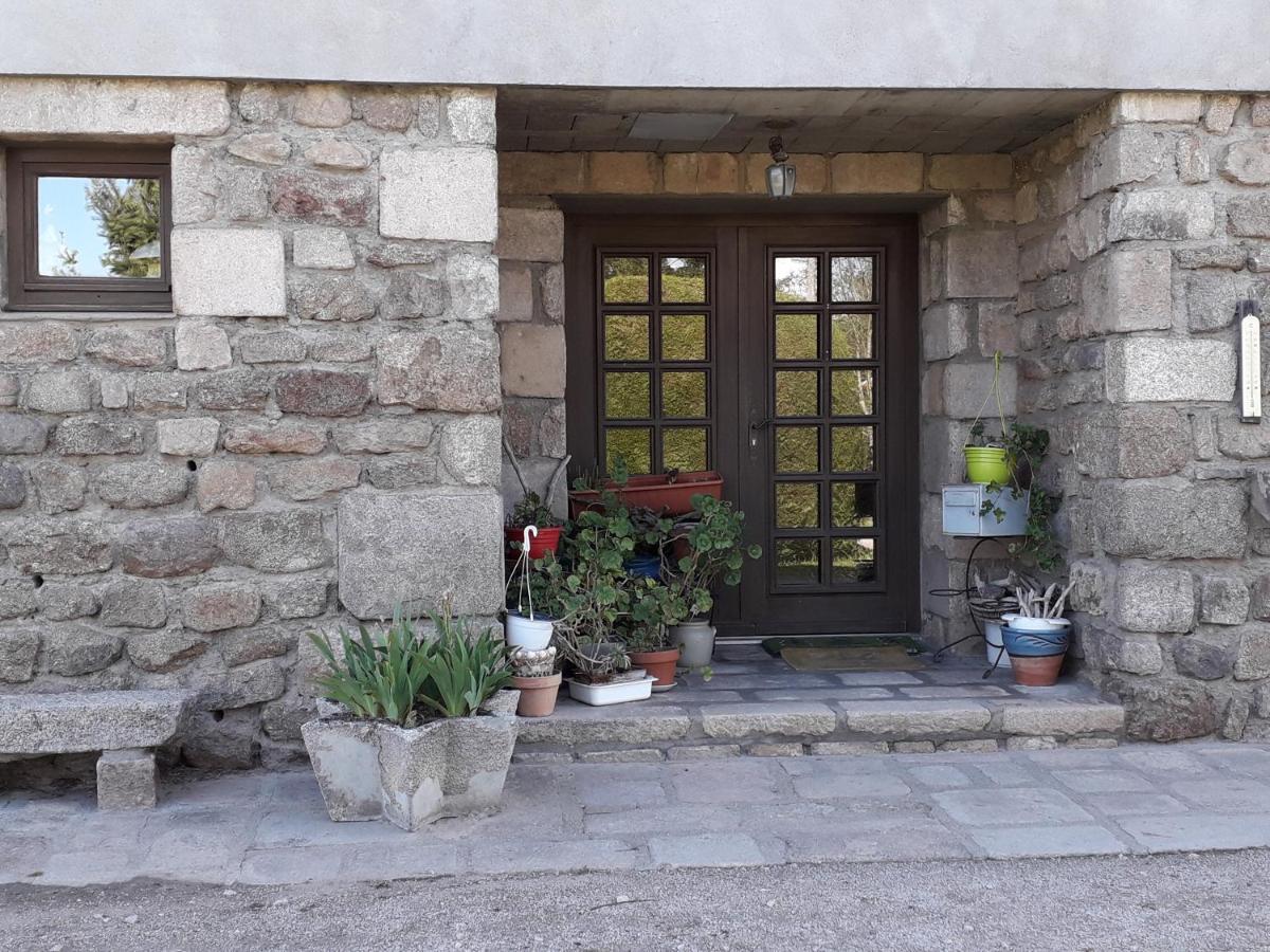 Chambre De La Baronne De Rochegrosse Hotel Saint-Maurice-en-Gourgois Exterior foto